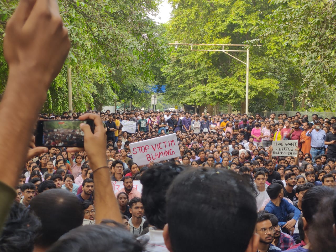 iit bhu, student protest, director, Varanasi, campus
