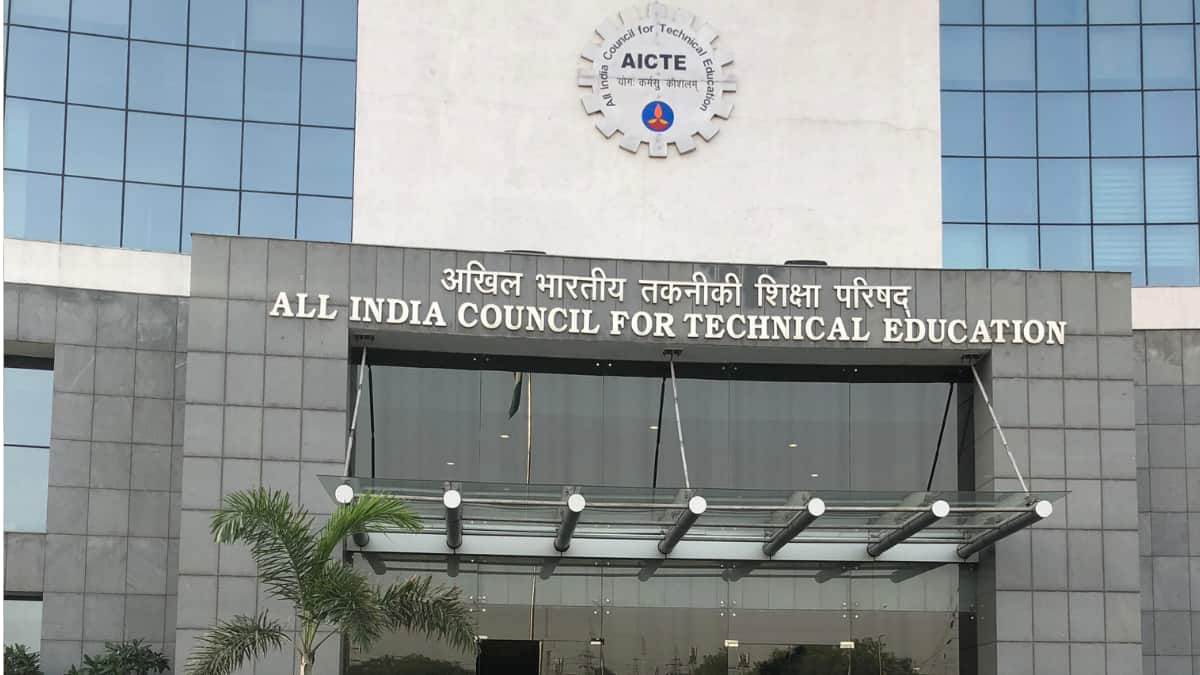 aicte-engineering-colleges-regulator-approval-process-featured