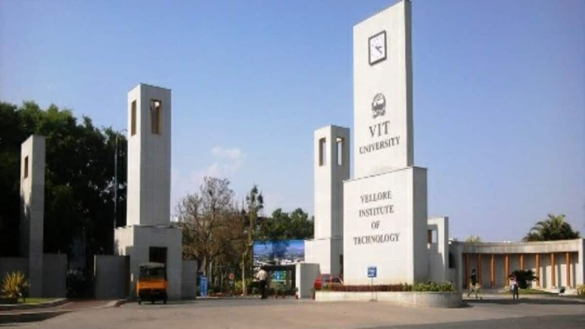 VIT-vellore-institute-of-technology-btech-engineering-courses-student-support