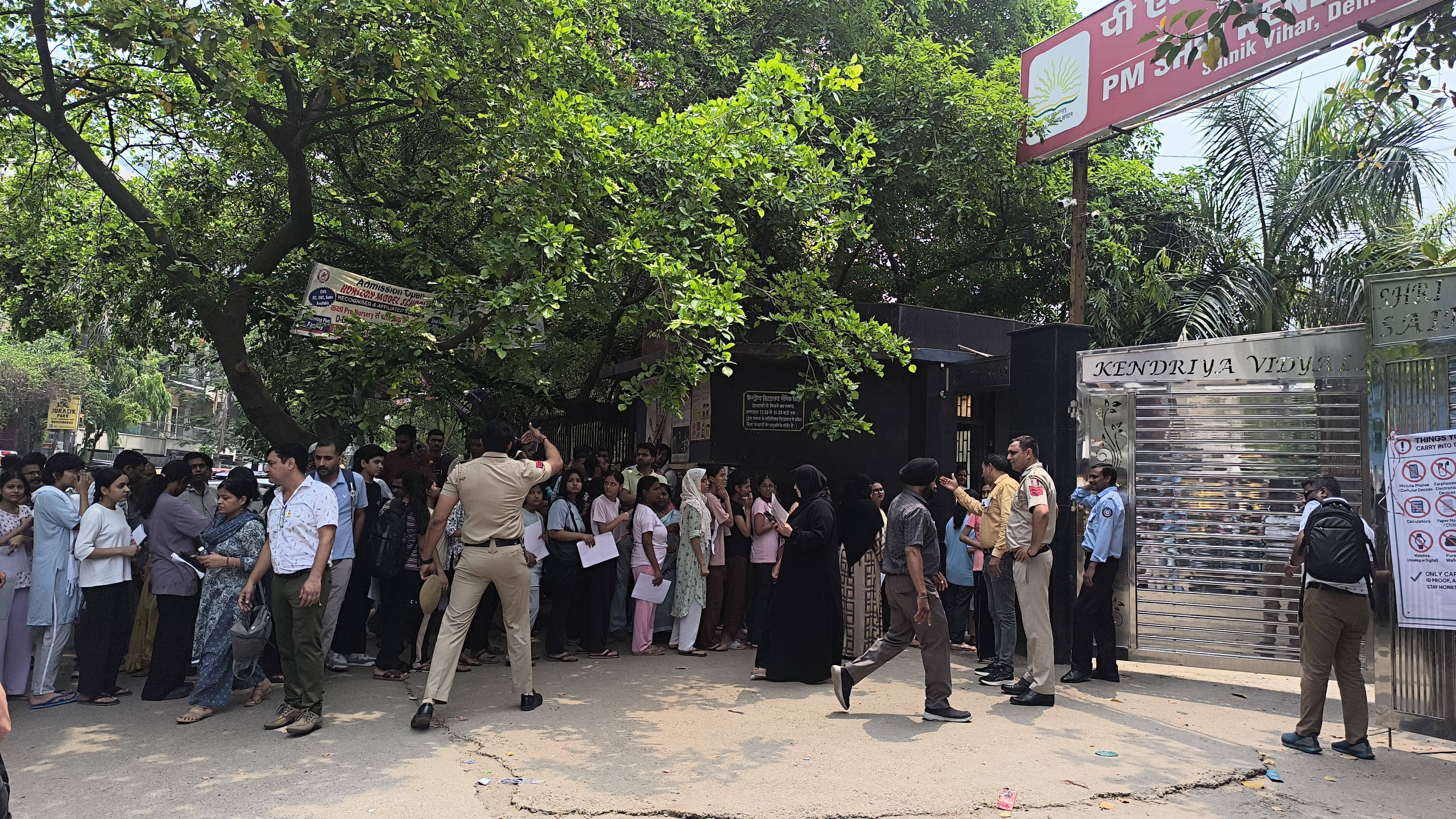 PHOTO-2025-05-04-11-56-17