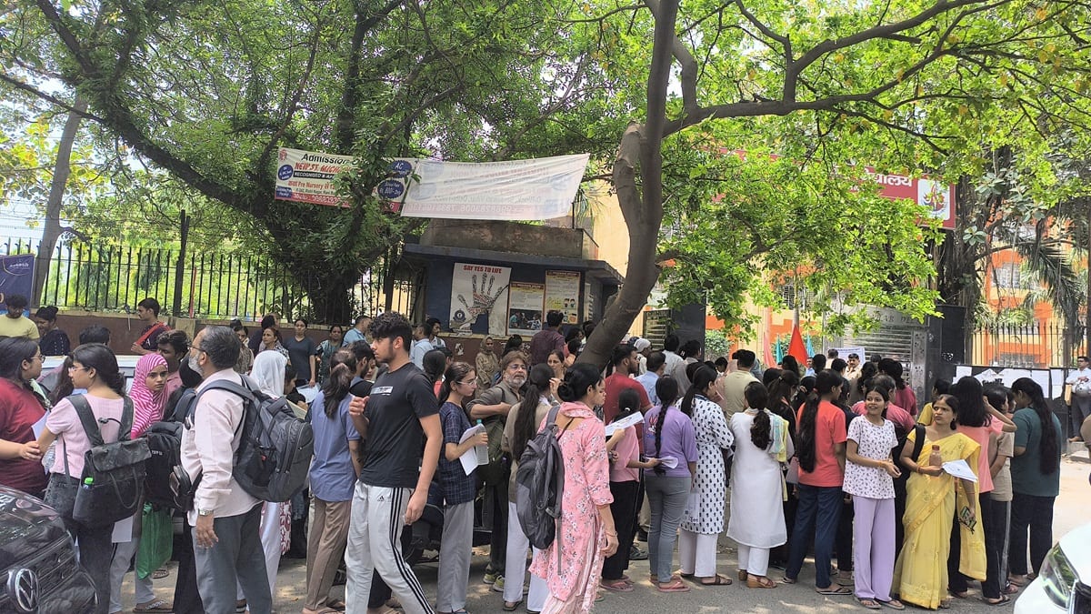 What should I carry for NEET exam 2025?