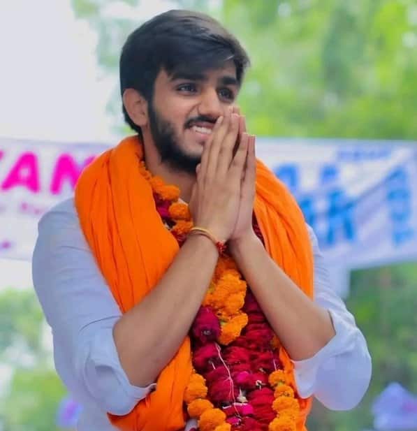 DUSU election 2025: ABVP manifesto and promises of free wifi, metro passes. 