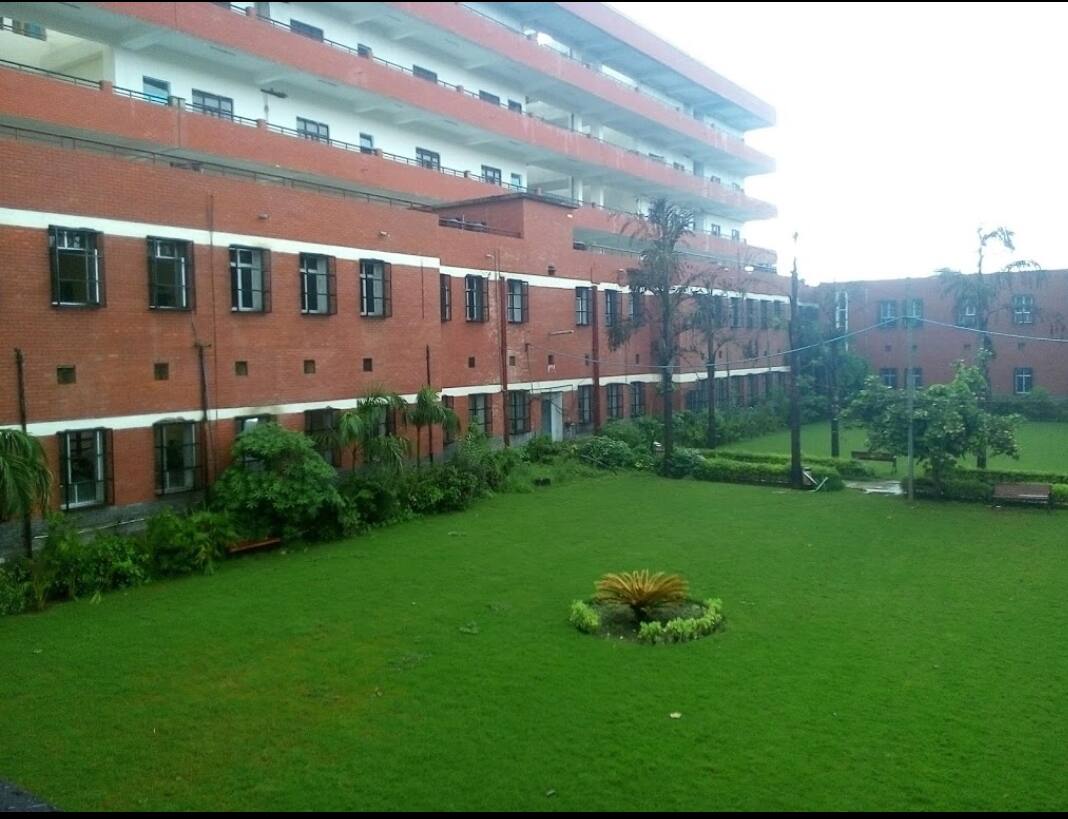 Ramjas College, Delhi Reviews