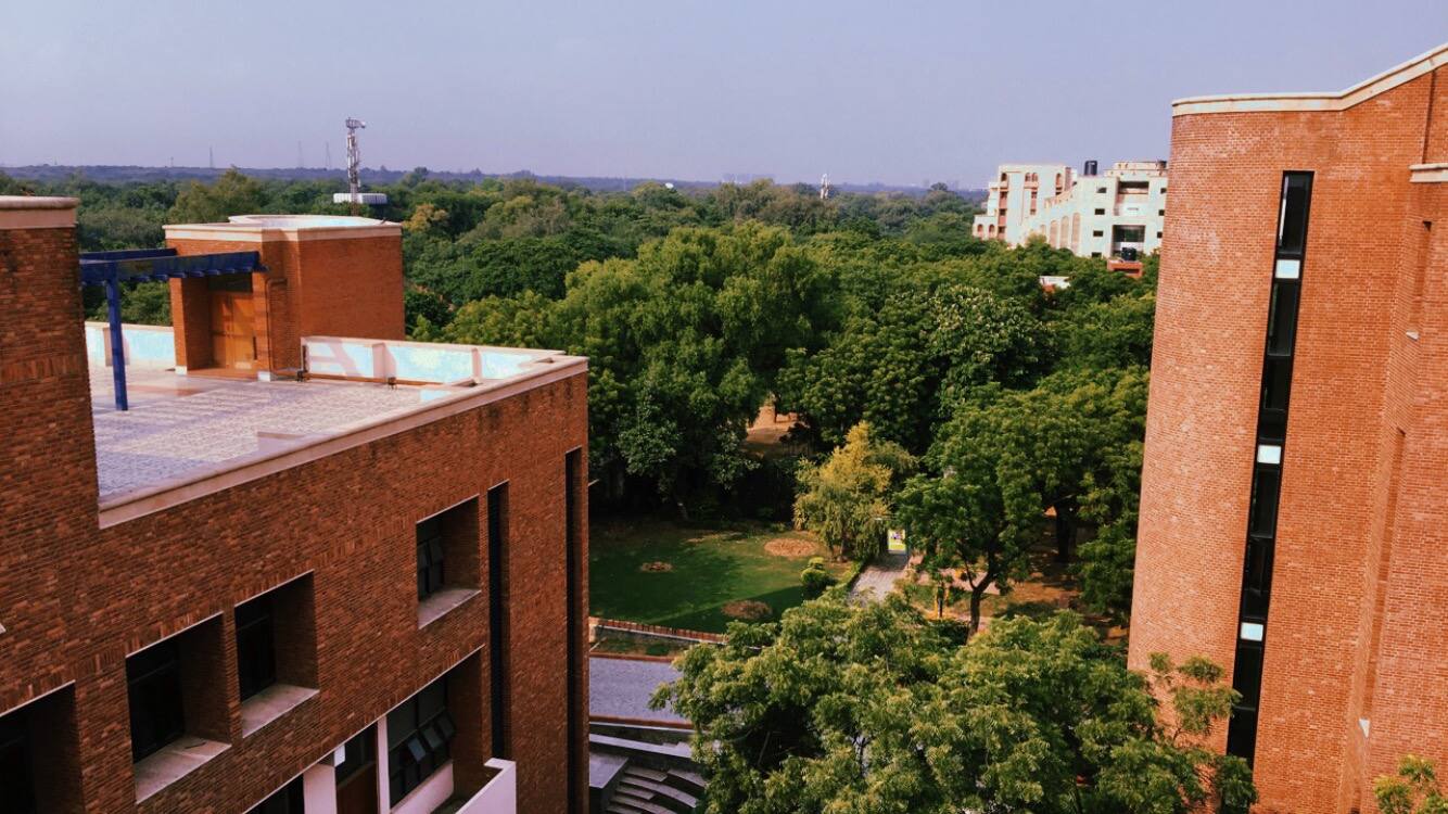 BA Economics Hons at Jesus and Mary College, Delhi Fees, Admission