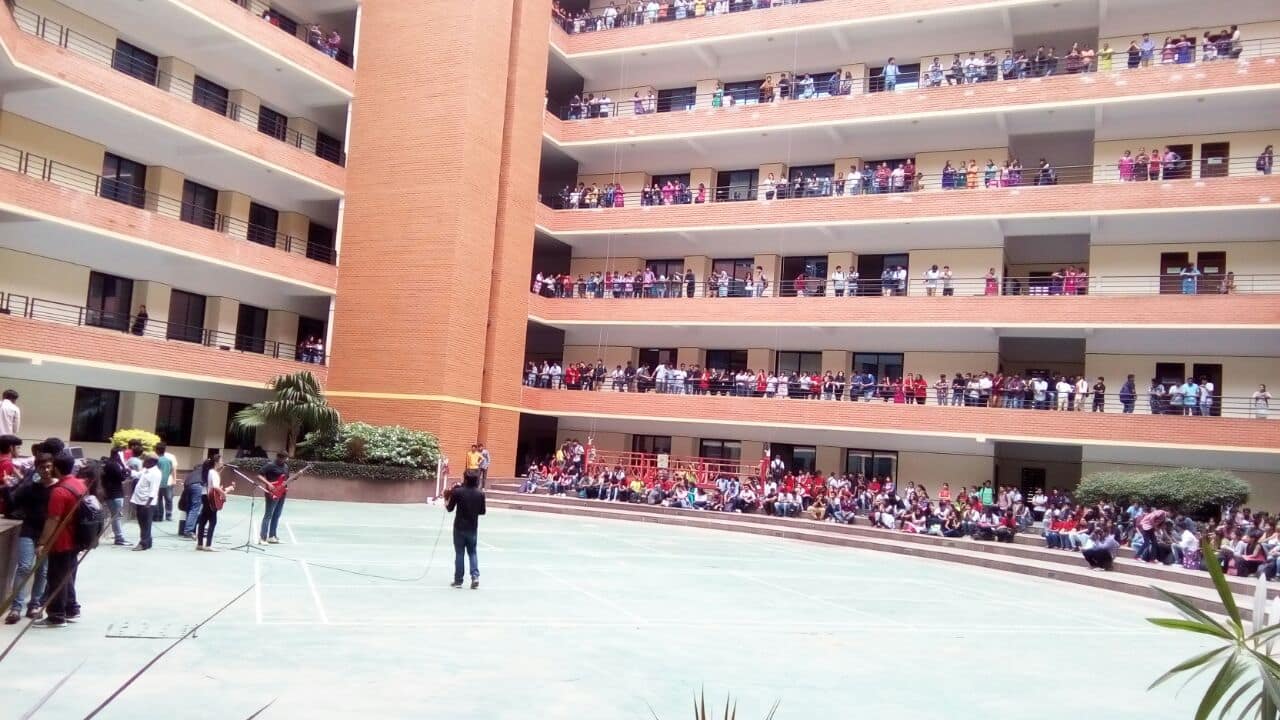 Pes Polytechnic PES University Bangalore Genuine Reviews on Placements, Courses ...