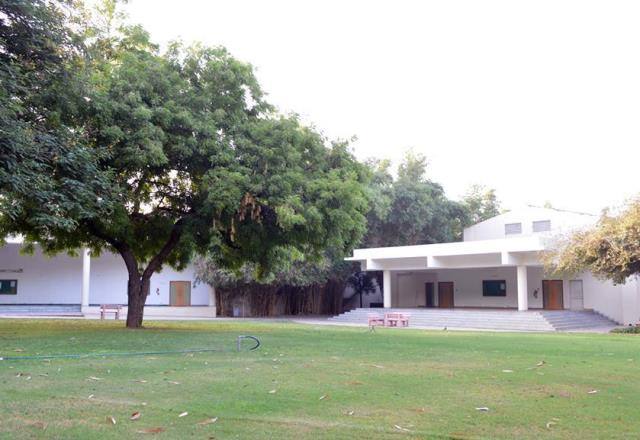 Dhirubhai Ambani Institute of Information and Communication Technology ...