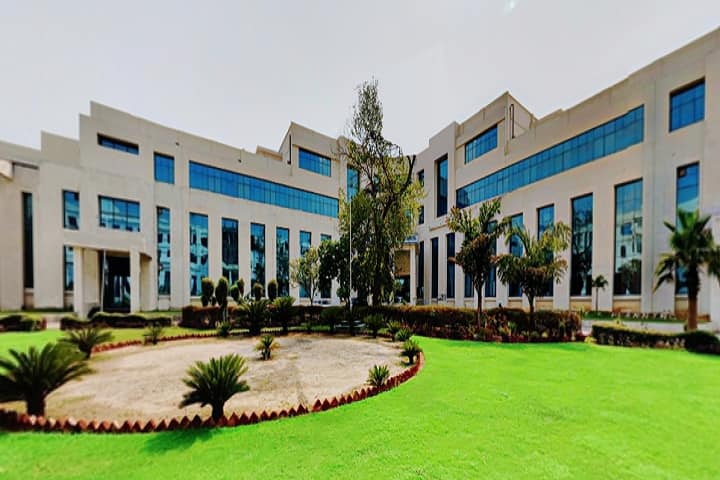 Top LLM in Criminology and forensic law Colleges in India 2022 Top LLM in Criminology and forensic law Colleges in India 2022