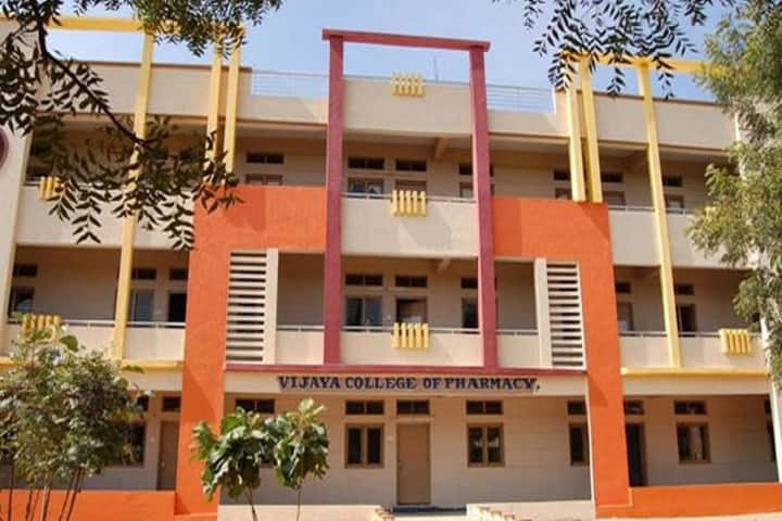 Top Pharmacy Colleges in Hyderabad 2023 – Courses, Fees, Admission, Rank