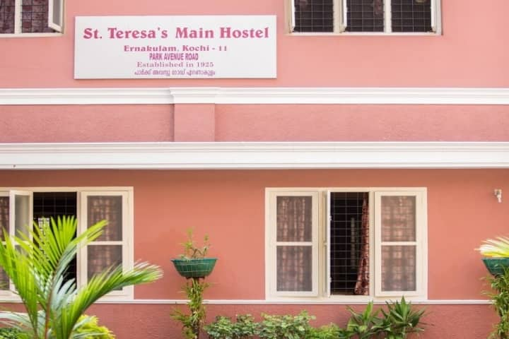 St Teresa's College, Ernakulam: Admission, Fees, Courses, Placements ...