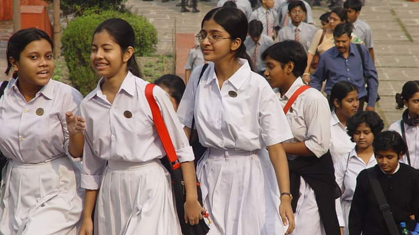 CBSE Board Exams: New re-evaluation process, Class 10 question paper changes, OSM in board exams (Images: Wikimedia Commons)