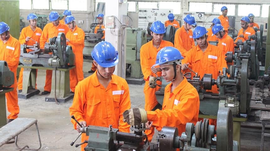 Diploma engineers get a second shot at BTech, thanks to AICTE’s revived programme for working professionals