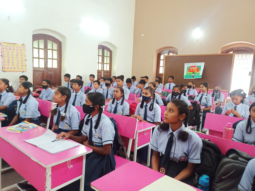 sages schools, atmanand school, swami atmanand school admission 2022, chhattisgarh government school, english medium