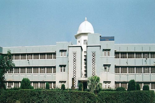 Gajra Raja Medical College Gwalior Courses Fee Cut Off Ranking Admission Placement Careers360 Com