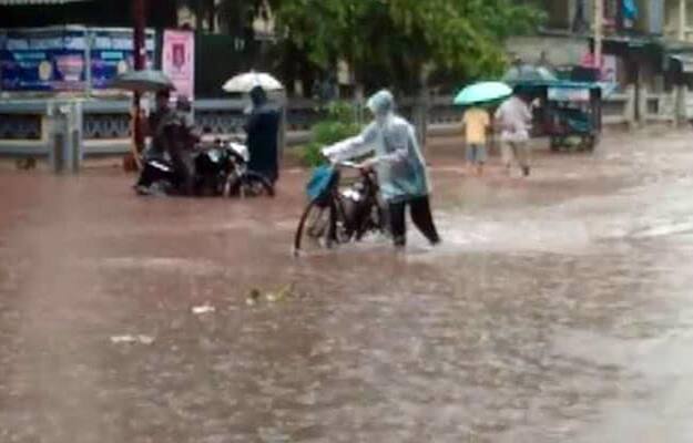 Mumbai Rains: Schools To Remain Closed In Thane, Palghar; School Principals To Make A Call In Mumbai Mumbai Rains: Schools To Remain Closed In Thane, Palghar; School Principals To Make A Call In Mumbai