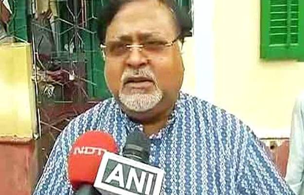 West Bengal Government To Issue Reminders To Schools Increasing Fees In COVID-19 Time West Bengal Government To Issue Reminders To Schools Increasing Fees In COVID-19 Time