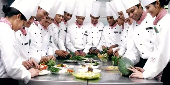Know all about Hotel Management in India