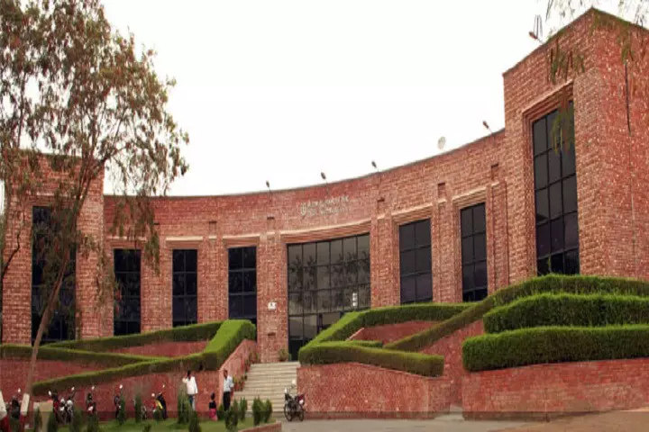 Jawaharlal Nehru University ranked second-best in the country among research institutes