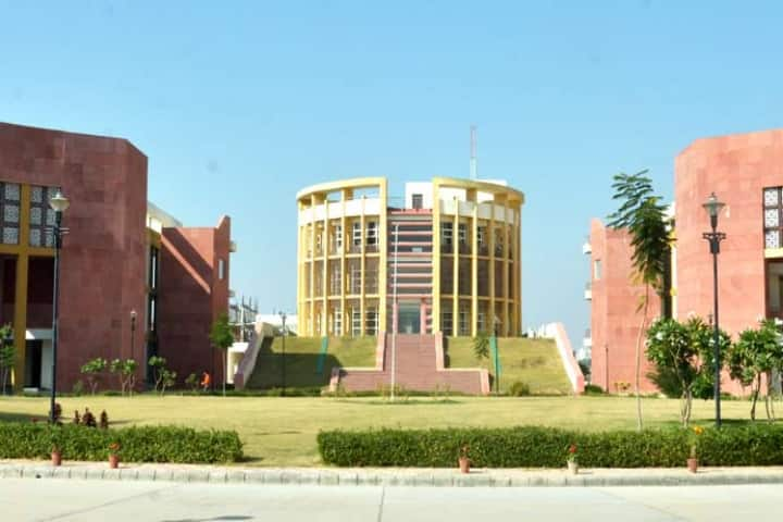 JK Lakshmipat University (JKLU) Jaipur: Admission, Fees, Courses ...