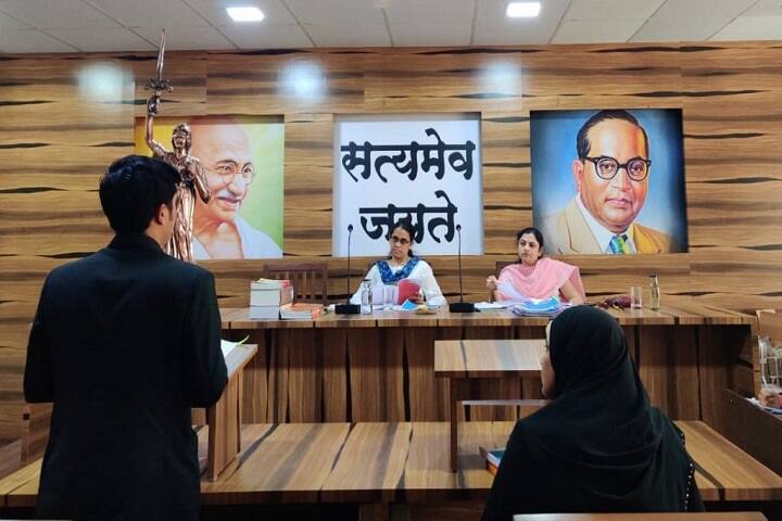 moot-court