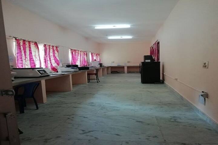 Assam Down Town University Guwahati Admission 2021 Courses Fee Cutoff Ranking Placements Scholarship The campus of the university is spread over an area of 42 acres. assam down town university guwahati