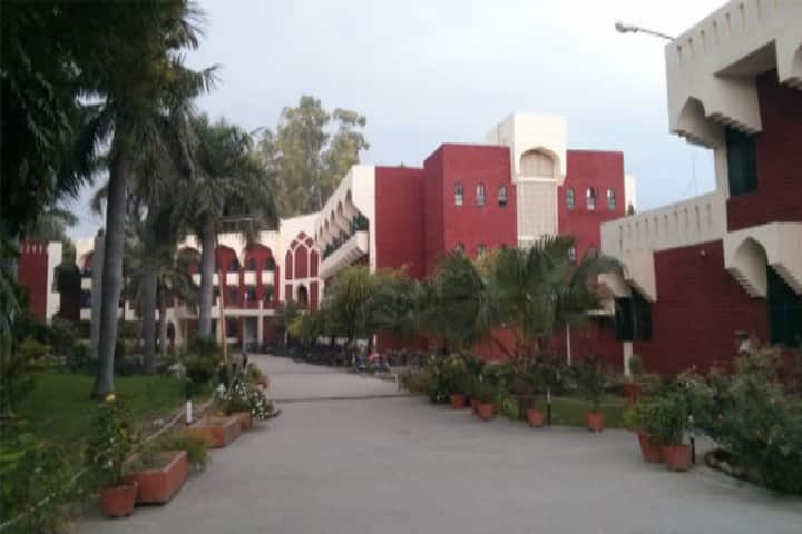 AMU Aligarh: Admission Fees Courses Placements Cutoff Ranking AMU Aligarh: Admission Fees Courses Placements Cutoff Ranking