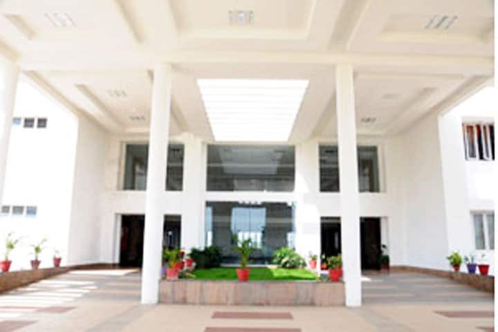 Dhanalakshmi Srinivasan Medical College and Hospital Perambalur