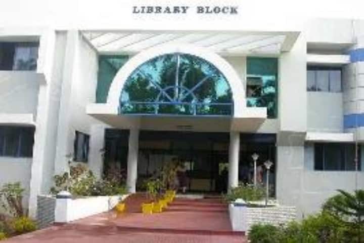 AVC College Mayiladuthurai: Admission Fees Courses Placements AVC College Mayiladuthurai: Admission Fees Courses Placements