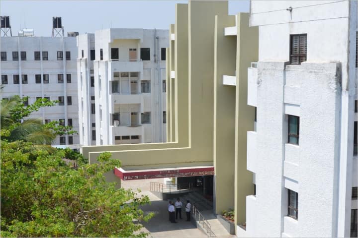 Shri B M Patil Medical College, Vijayapur: Admission, Fees, Courses ...