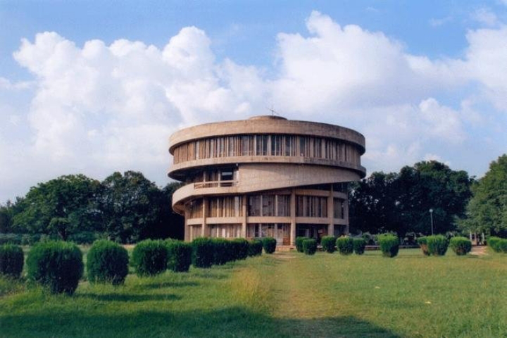 Panjab University (PUCHD) Chandigarh: Admission, Fees, Courses, Placements,  Cutoff, Ranking