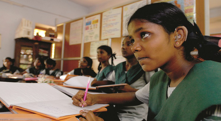 Children studying in govt school