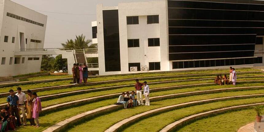 Karpagam institute of technology invites B.Tech application 2018