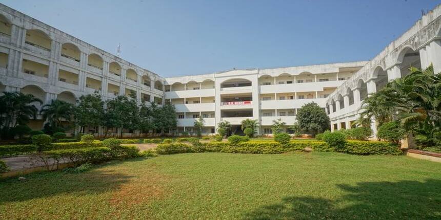 Godavari Institute of Engineering & Technology invites applications for B.Tech admissions 2018