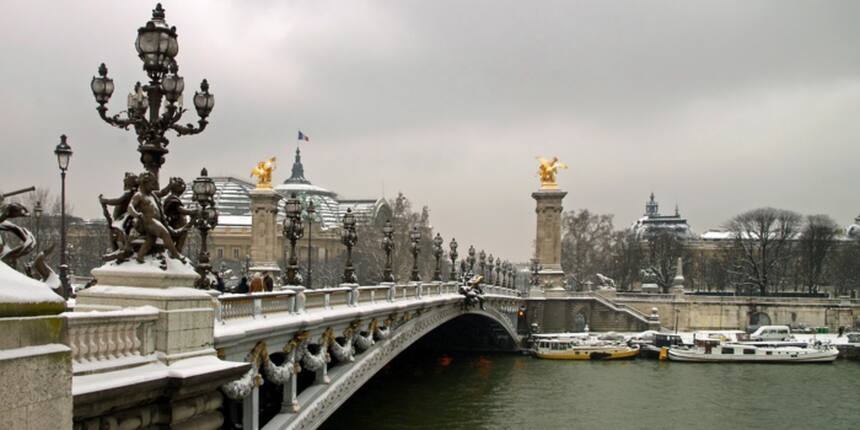 Scholarships in France