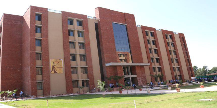 UPES, Dehradun MBA admissions 2019-21
