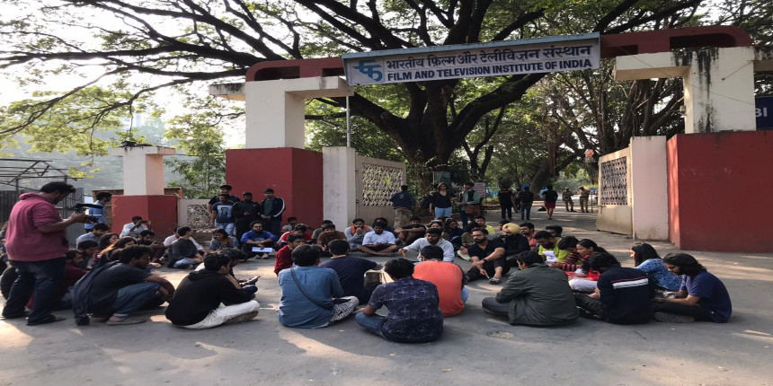 Students protesting at FTII (Source: Students)