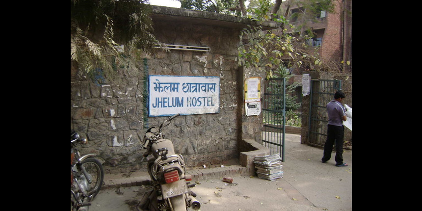 Jhelum Hostel in JNU (Source: Wikimedia Commons)