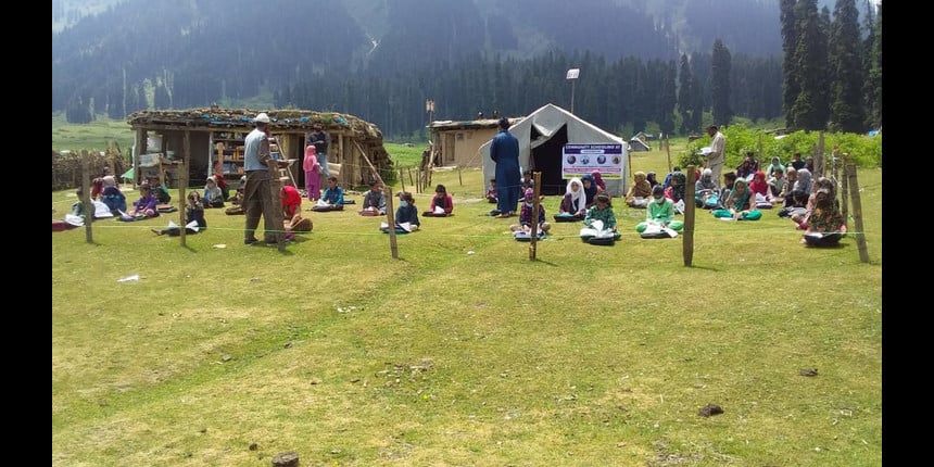 A community class in progress at Baramulla, Kashmir (Picture credit: Ishfaq Bashir, Directorate of School Education, Kashmir)