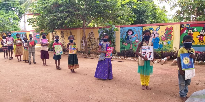 Children attending a community school in Karnataka (Source: BGVS)
