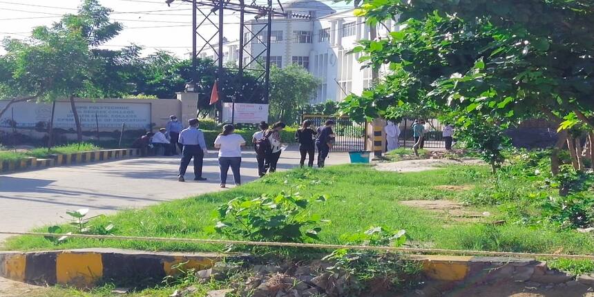 JEE Main 2022 Exam Day in Pictures - Check Pre and Post Images