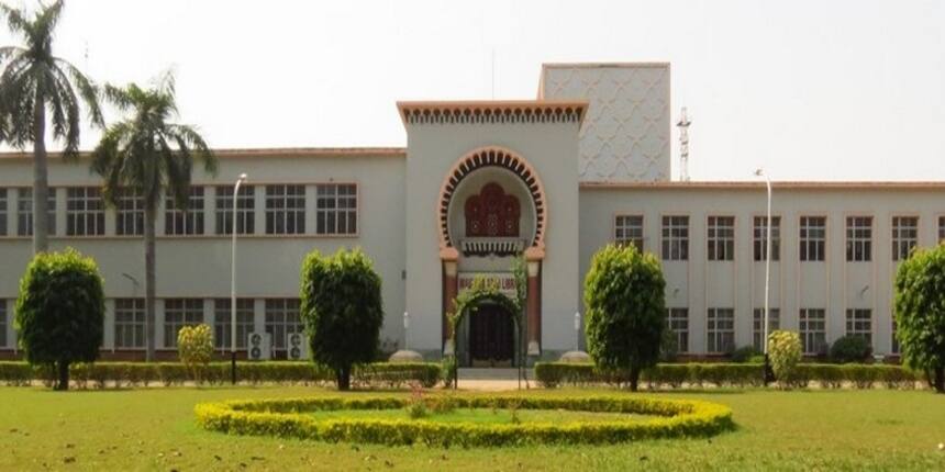AMU Admission 2021 - Dates, Eligibility, Application Form, Syllabus