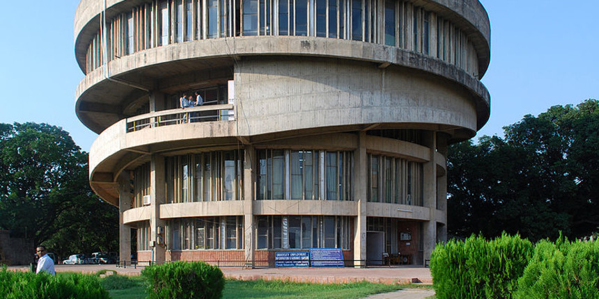 Panjab University (source: wikimedia commons)