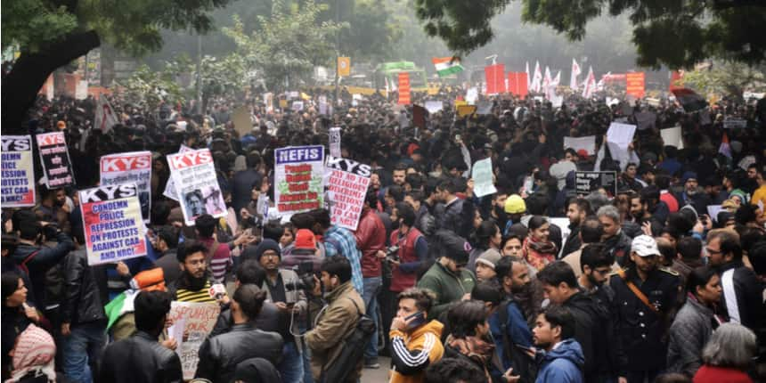 Students protesting against CAA (Source: Shutterstock)