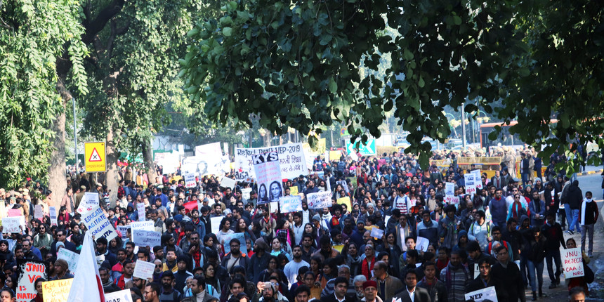 Students protest over UGC NET History paper leak. (Picture: Shutterstock)