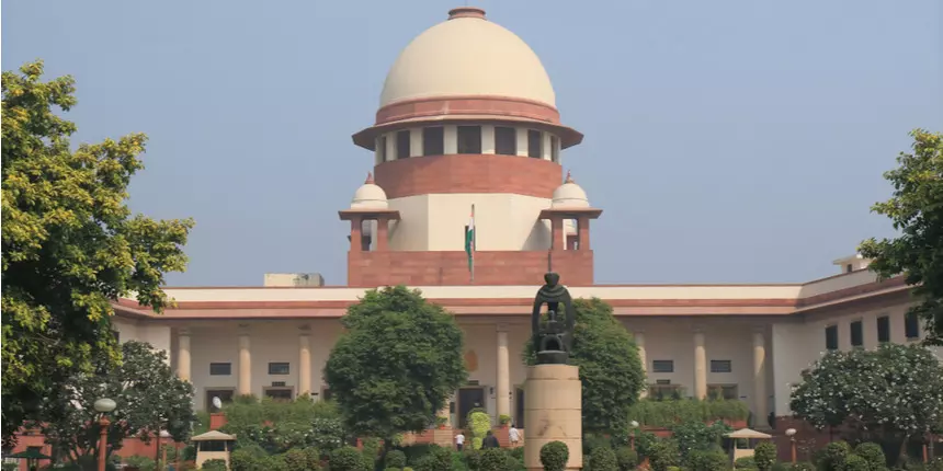 SC likely to hear petition against offline board exams 2022 today (Image Source: Shutterstock)
