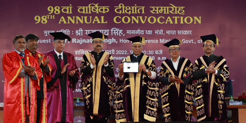 DU 98th convocation: 1.73 lakh students get digital degrees, 802 PhD students awarded