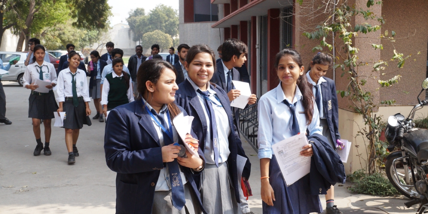 CBSE Sample Papers 2024-25: Download CBSE 10th, 12th Previous Year Papers Here