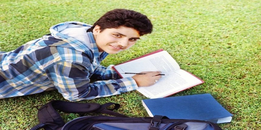 Short Term Courses After 10th Check Here Selecting best courses after 10th/12th according to date of birth is a very complex matter. short term courses after 10th check here