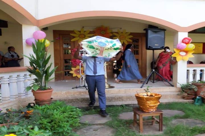Teresa Spinelli Public School-Environment Day