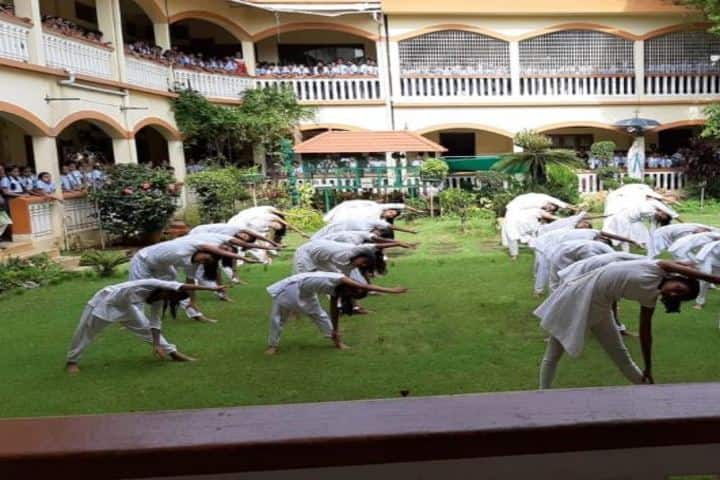 Teresa Spinelli Public School-Yoga