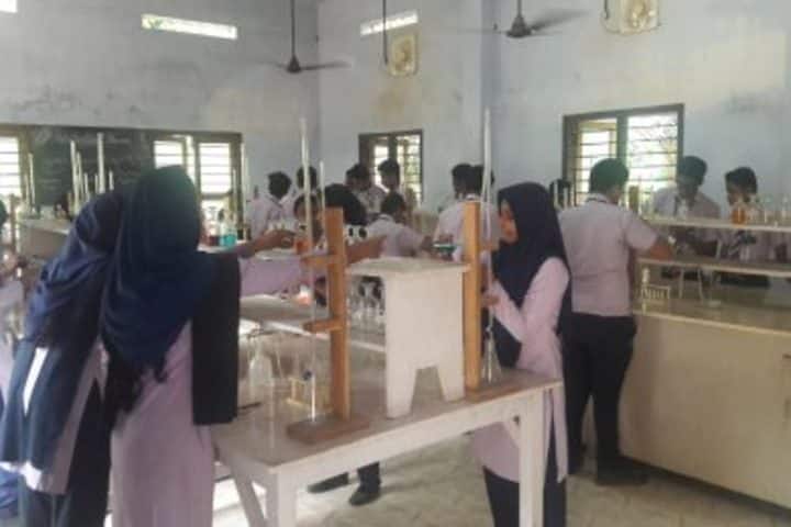 Thanveer Central School-Chemistry Lab